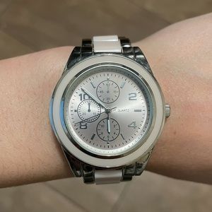 🎉 3/$20 Reitman’s silver and pink women’s watch